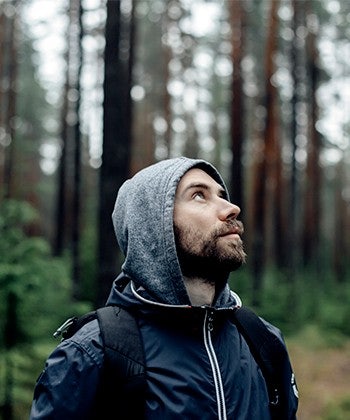 Man in de vrije natuur