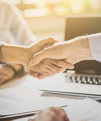 close up van een handdruk