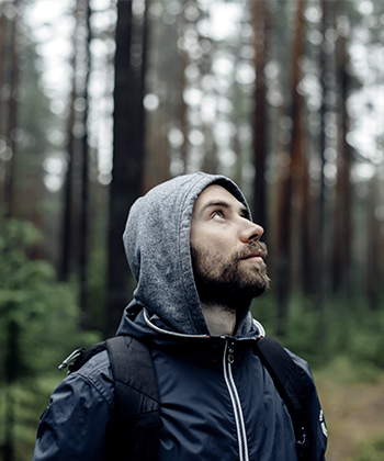 Man in de vrije natuur